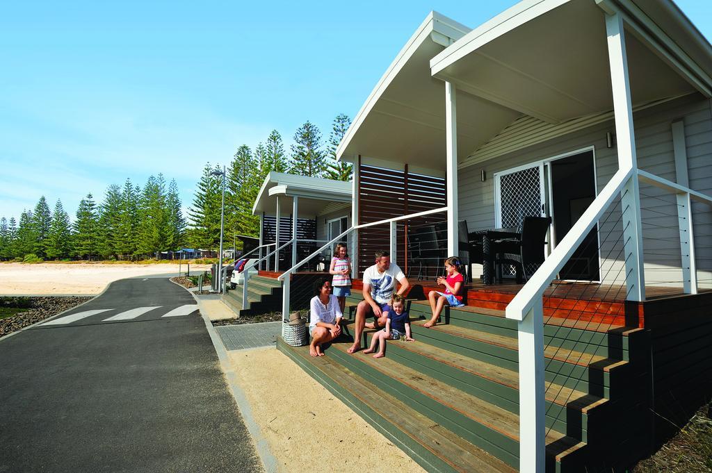 Nrma Stockton Beach Holiday Park Hotel Quarto foto