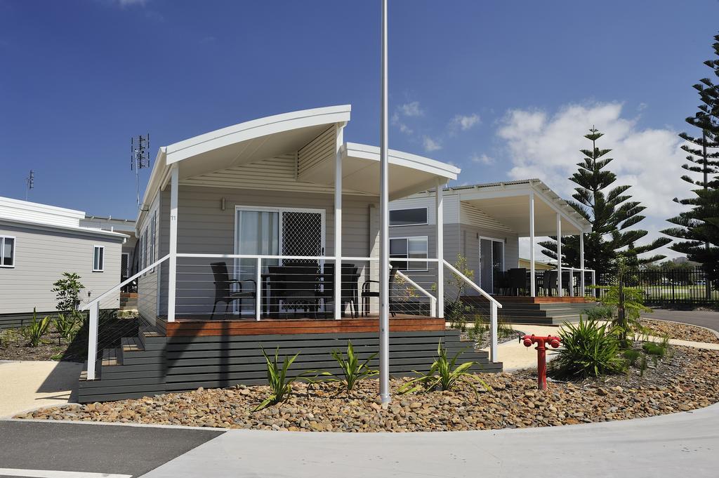 Nrma Stockton Beach Holiday Park Hotel Quarto foto