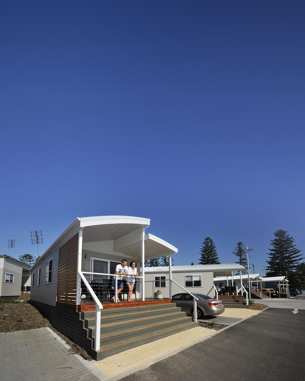 Nrma Stockton Beach Holiday Park Hotel Exterior foto